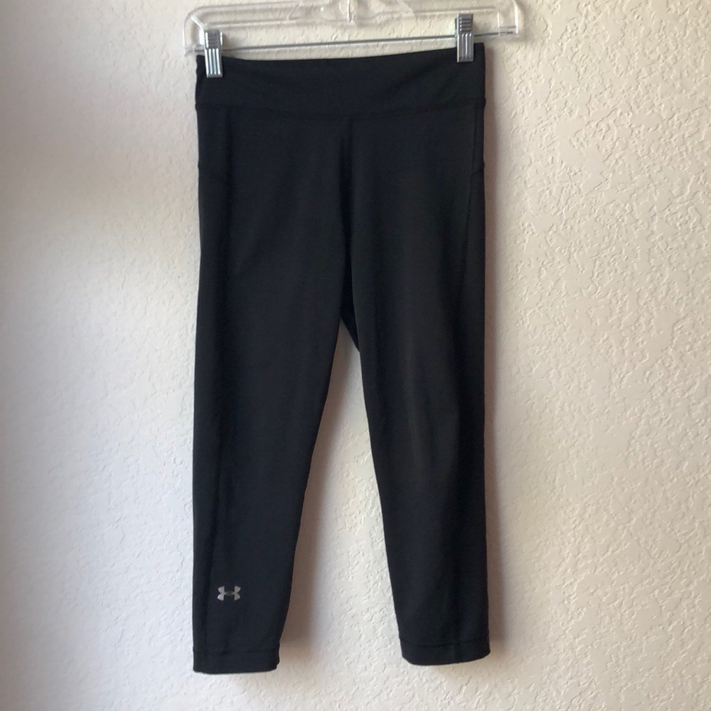 Black Under Armour Crops